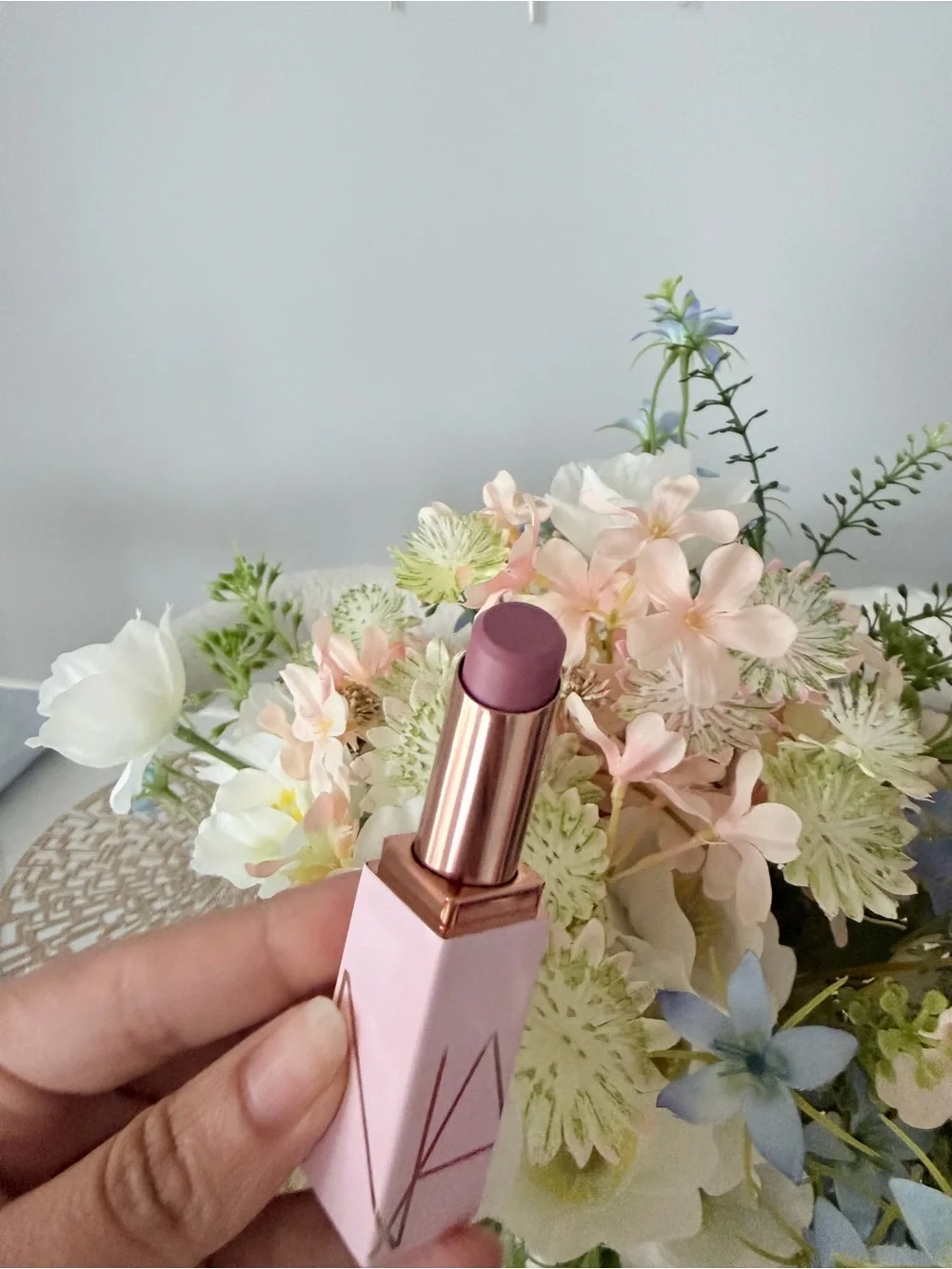 NARS Afterglow Moisturizing Lip Balm with Hyaluronic Acid - Fast Lane